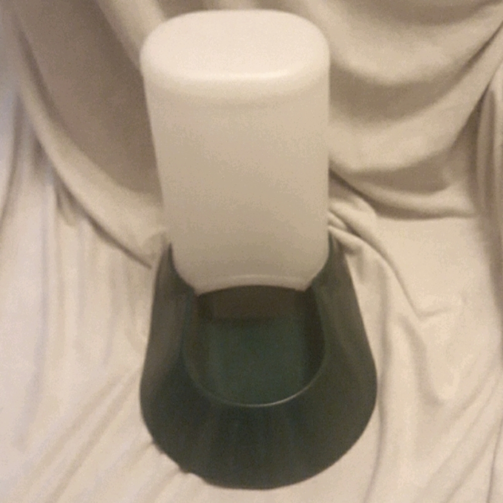 plastic dog / cat food feeder tower dispenser